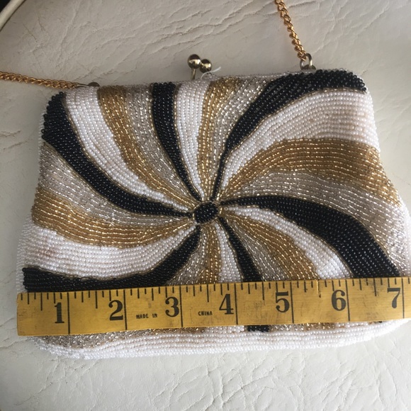 Vintage beaded bag - Picture 3 of 10